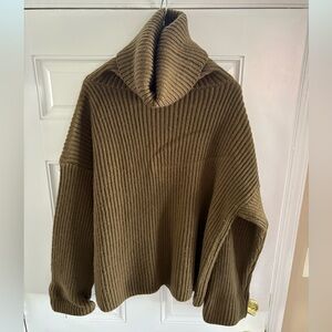 Joseph Tricot knitted pure wool turtleneck sweater in green